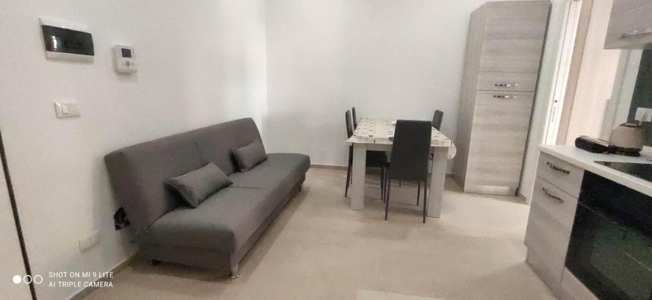 Bilocale Incantevole A Barletta - Puglia Exteriör bild